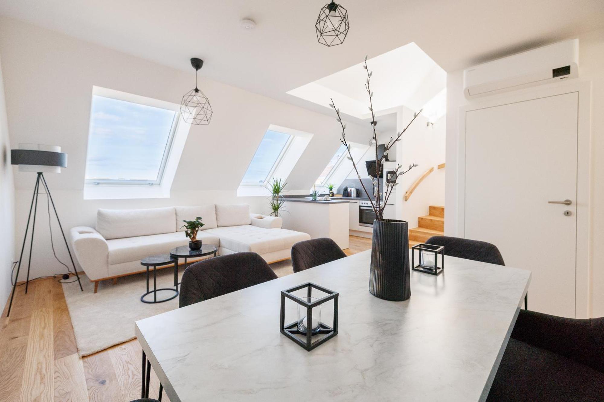 Symphony Apartments 38 - Modern Loft With Terrace And Grill In Central Location Viyana Dış mekan fotoğraf