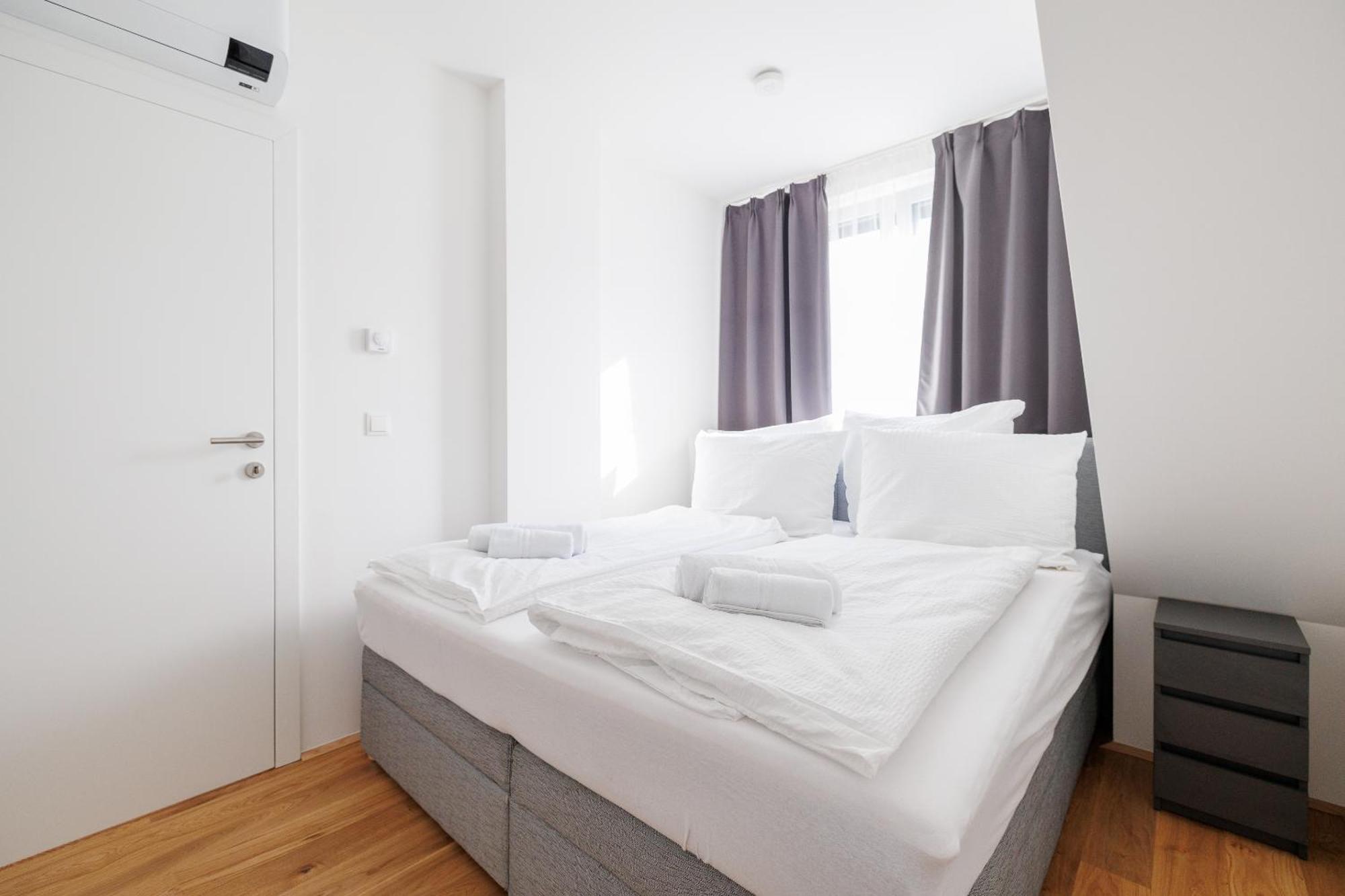 Symphony Apartments 38 - Modern Loft With Terrace And Grill In Central Location Viyana Dış mekan fotoğraf