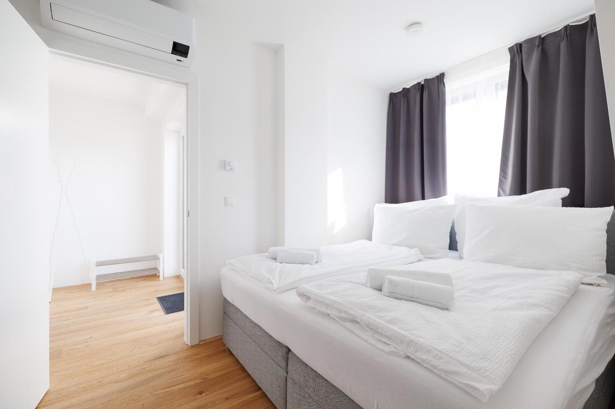 Symphony Apartments 38 - Modern Loft With Terrace And Grill In Central Location Viyana Dış mekan fotoğraf