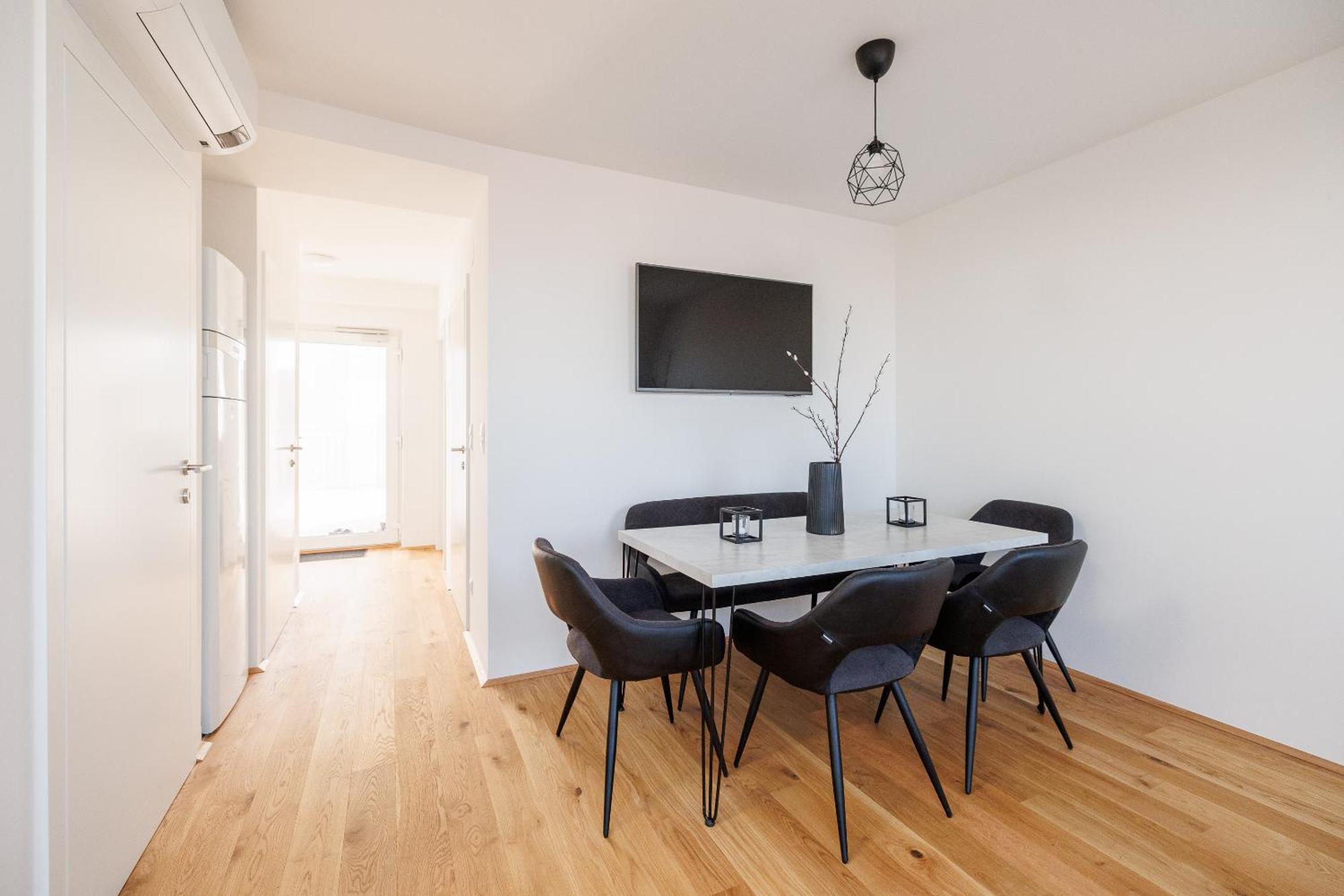 Symphony Apartments 38 - Modern Loft With Terrace And Grill In Central Location Viyana Dış mekan fotoğraf